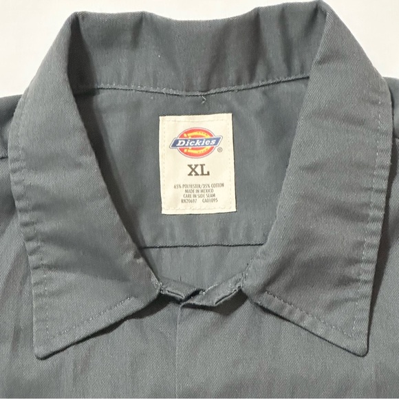 Dickies S/S Button-Down Collared Work Shirt, Gray with Fireball Red Dragon - XL - Picture 11 of 16